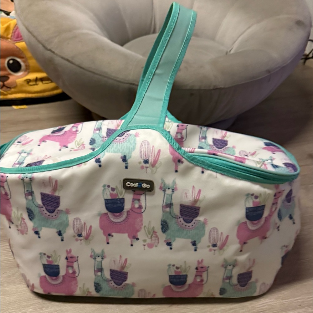 Cool 2 Go Llama Print Insulated Bag